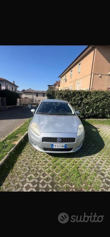 Usata Fiat Grande Punto 65 CV (47 kW) 2007 Grigio Utilitaria