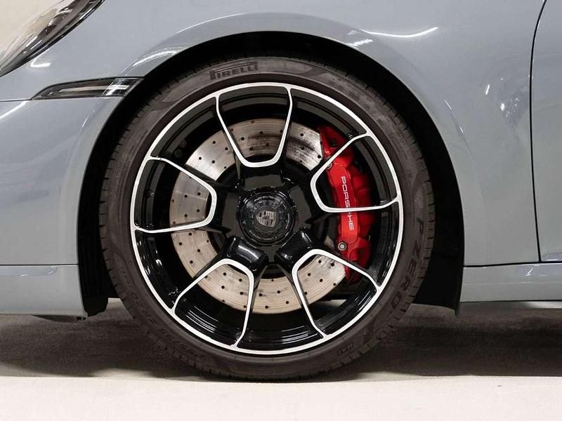 Usata Porsche 992 581 CV (427 kW) 2023 Nero Coupé