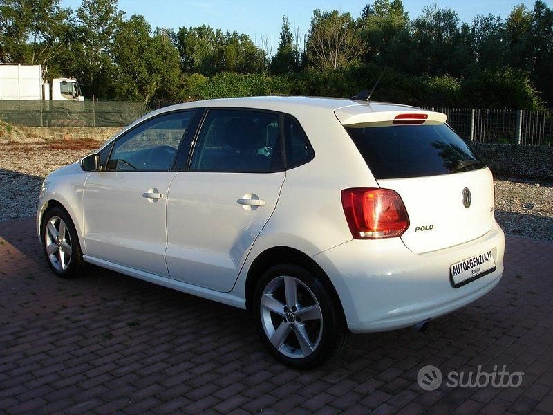 Usata VW Polo Highline 90 CV (66 kW) 2011 Bianco Utilitaria