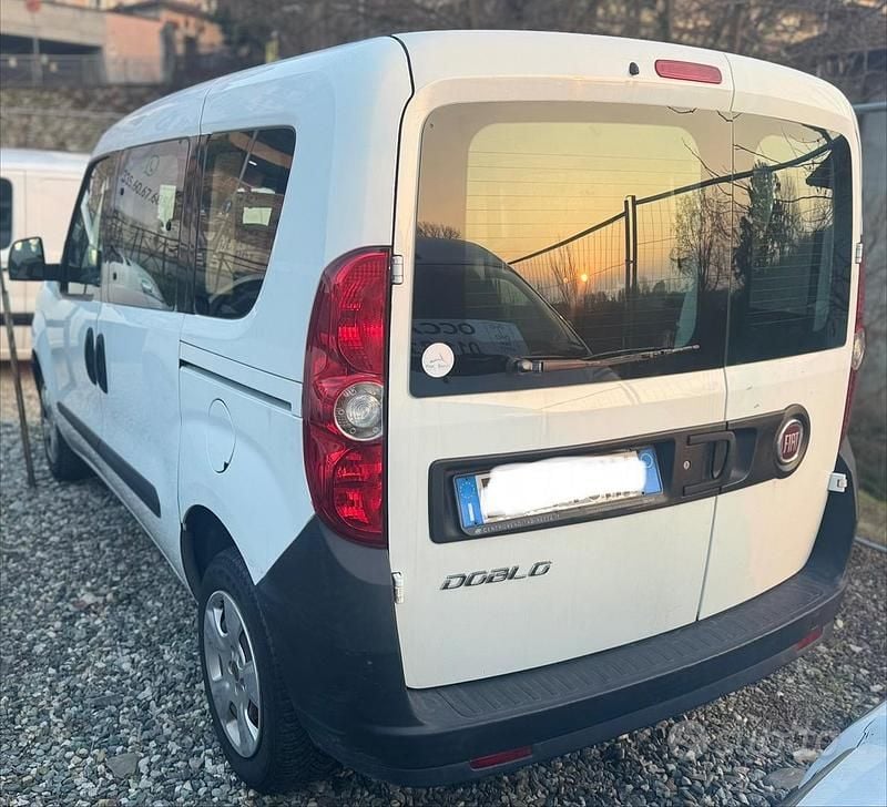 Usata Fiat Doblò 89 CV (65 kW) 2015 Bianco Monovolume