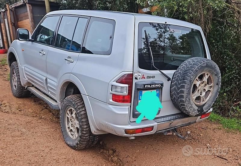 Usata Mitsubishi Pajero 160 CV (117 kW) 2002 Grigio SUV