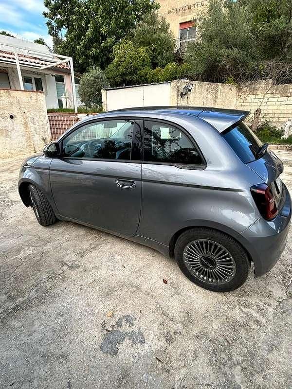 Usata Fiat 500e La Prima 42 kW (58 CV) 2023 Utilitaria