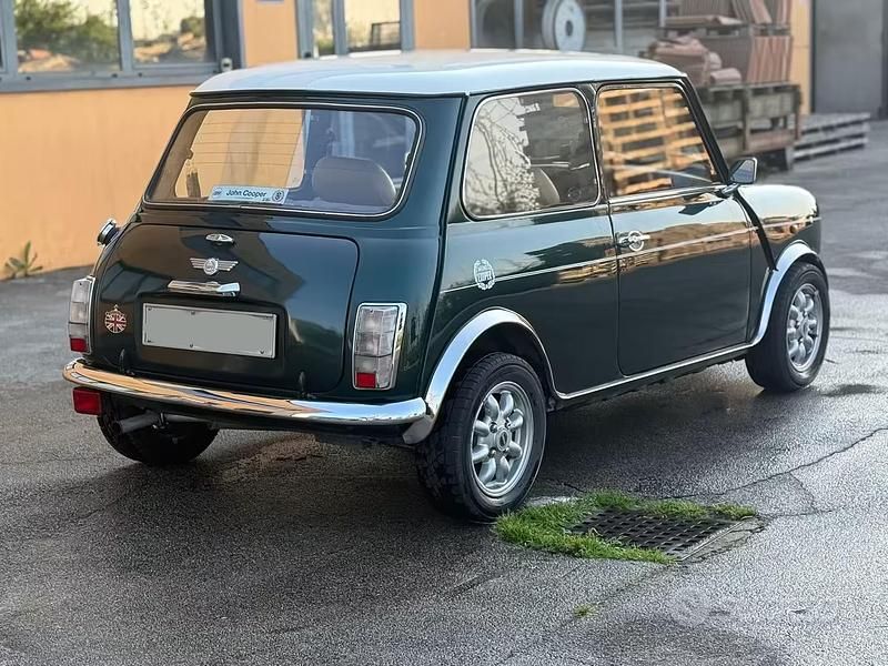 Usata Mini Cooper 61 CV (44 kW) 1991 Verde Utilitaria
