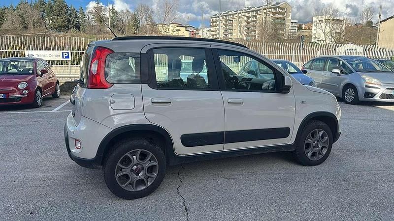Usata Fiat Panda 4x4 S 95 CV (69 kW) 2016 Grigio Utilitaria