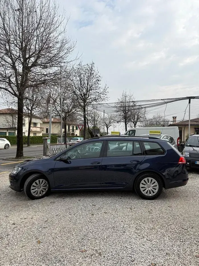 Usata VW Golf VII Trendline 90 CV (66 kW) 2015 Blu Station wagon