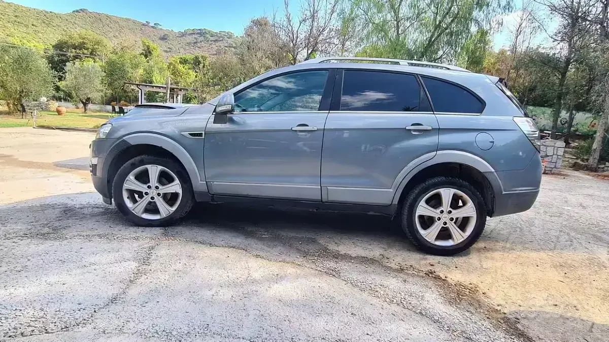 Usata Chevrolet Captiva 184 CV (135 kW) 2012 Grigio SUV
