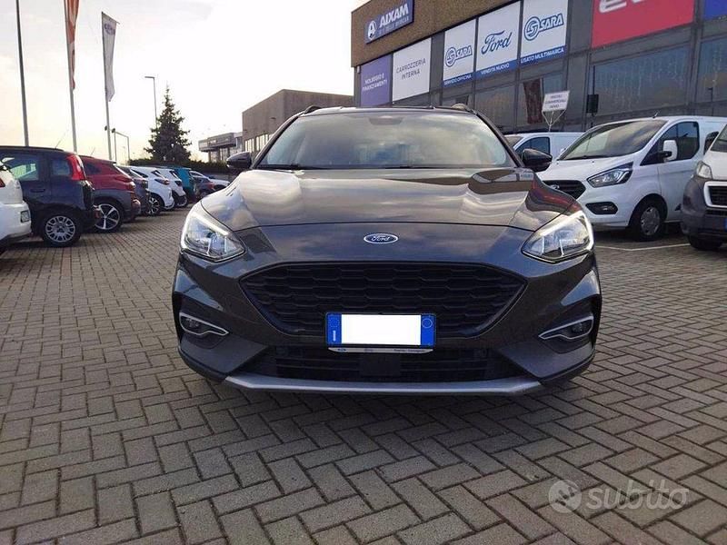 Begagnad Ford Focus Active 125 HK (91 kW) 2022 Grå Kombi