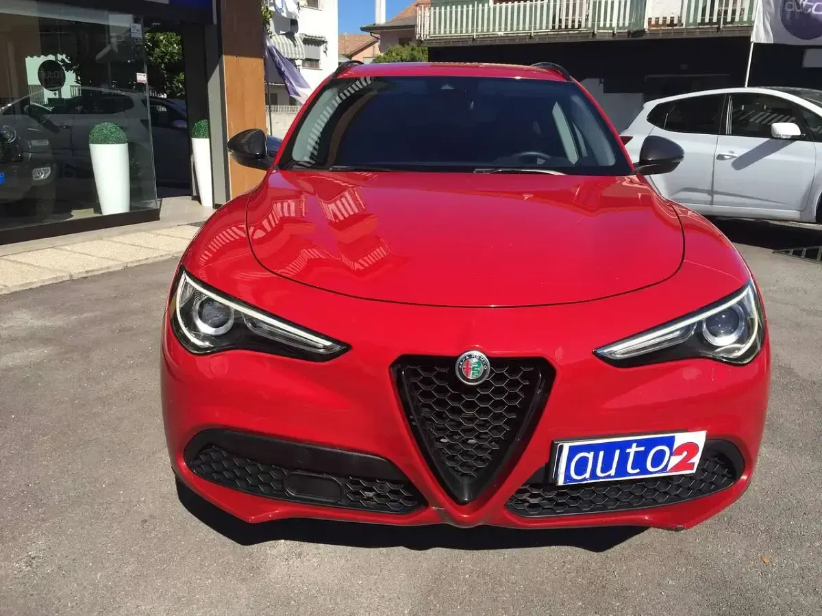 Usata Alfa Romeo Stelvio Tech Edition 190 CV (139 kW) 2019 Rosso SUV