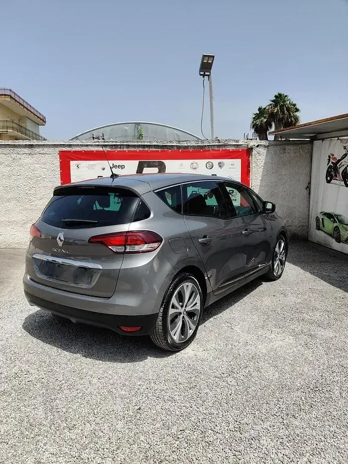 Usata Renault Scénic III Bose Edition 110 CV (80 kW) 2017 Grigio Monovolume