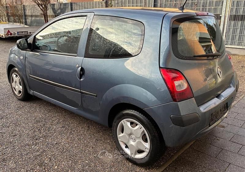 Usata Renault Twingo 75 CV (55 kW) 2010 Gray Utilitaria