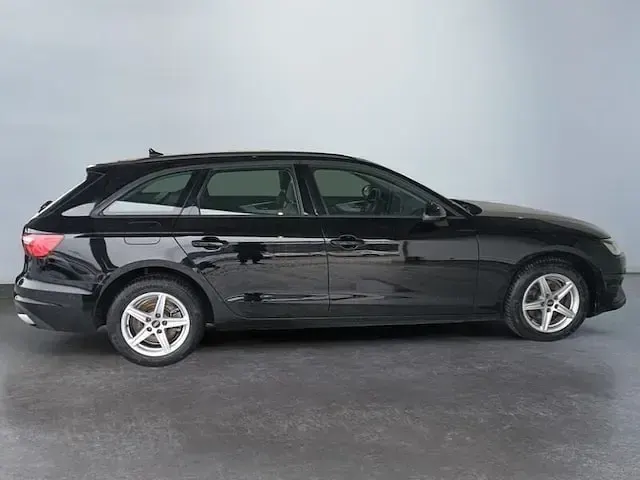 Usata Audi A4 Business 136 CV (100 kW) 2021 Nero Station wagon