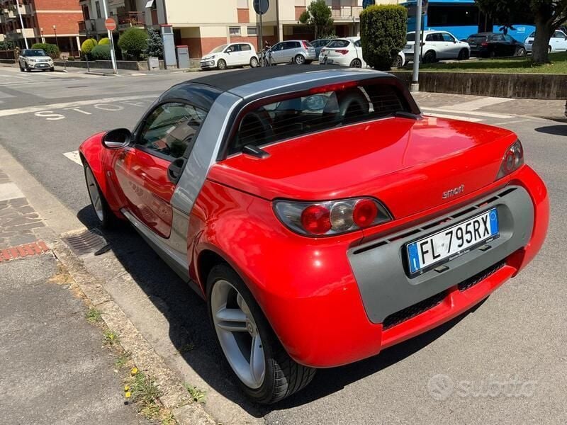 Usata Smart Roadster 82 CV (60 kW) 2006 Rosso Cabrio