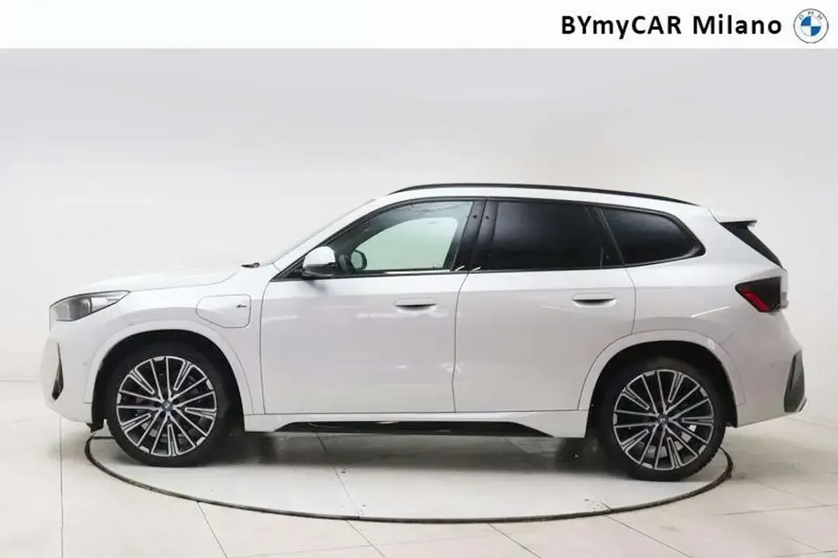 Usata BMW X1 M Sport 326 CV (239 kW) 2023 Minerl white metallizzato SUV