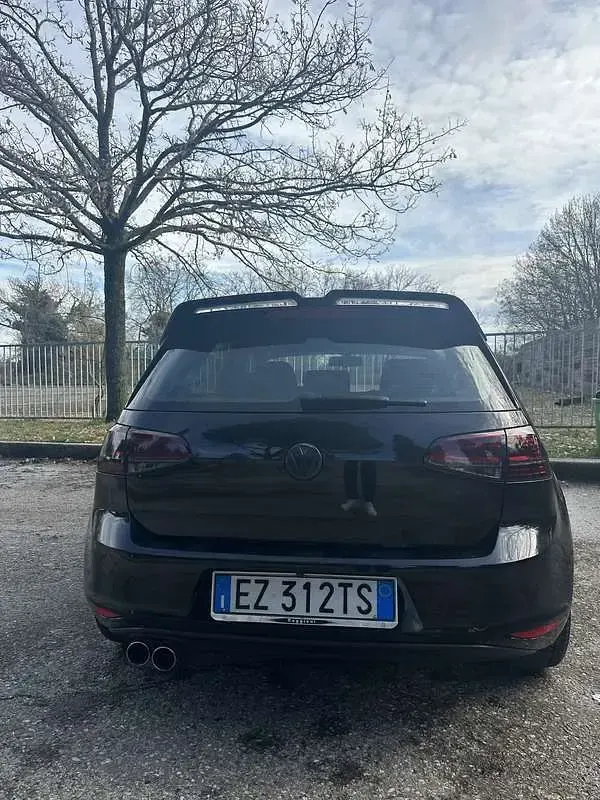 Usata VW Golf VII Highline 150 CV (110 kW) 2015 Berlina