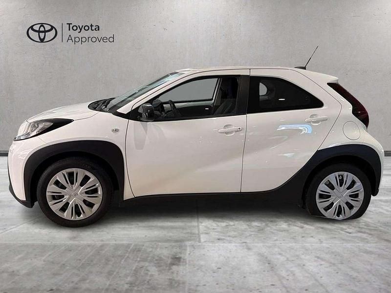 Usata Toyota Aygo X Active 72 CV (52 kW) 2022 Bianco SUV