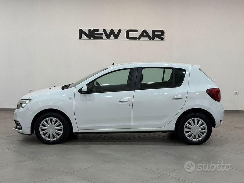 Usata Dacia Sandero Comfort 75 CV (55 kW) 2019 Bianco Berlina