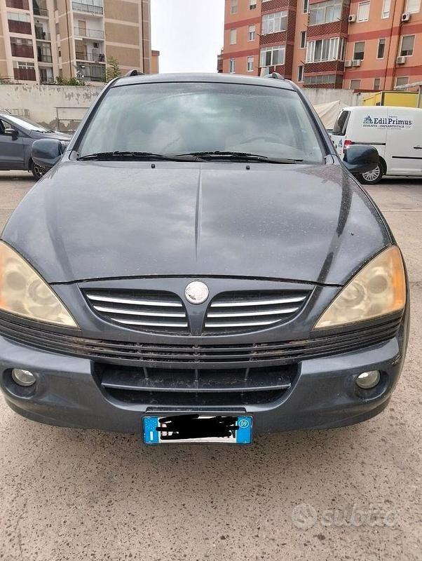 Usata SsangYong Kyron 141 CV (103 kW) 2009 Grigio SUV