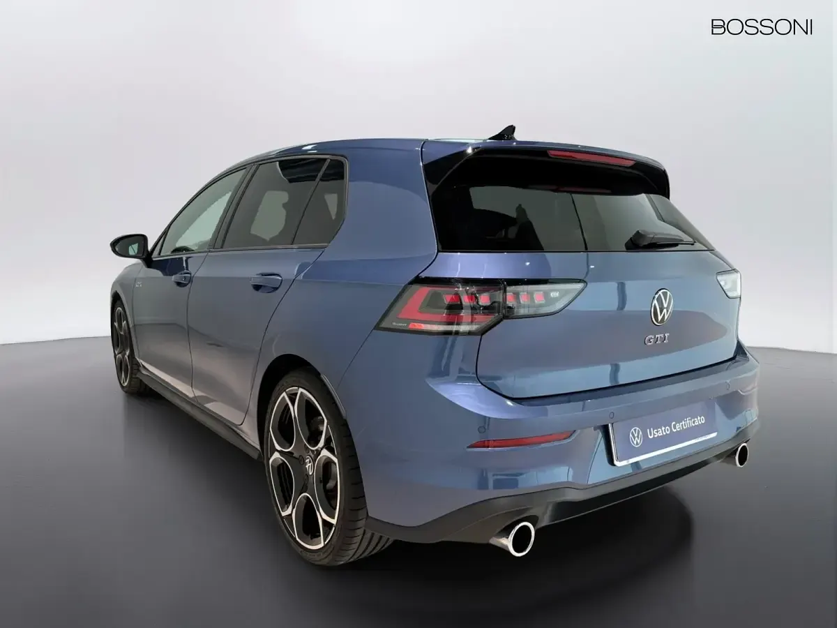 Usata VW Golf VIII GTI 265 CV (194 kW) 2024 Blu Berlina