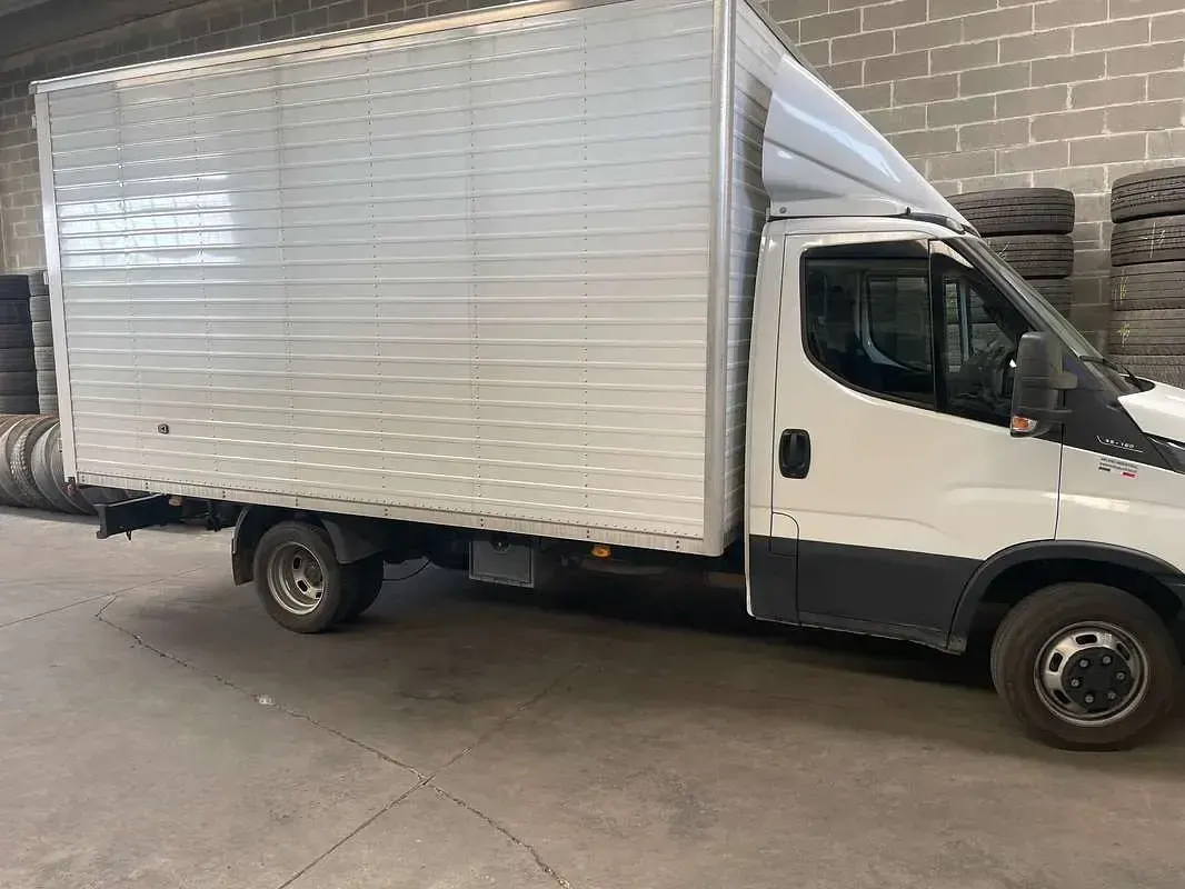 Usata Iveco Daily 156 CV (114 kW) 2022 Bianco Utilitaria