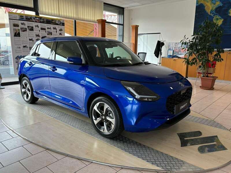 Usata Suzuki Swift 83 CV (61 kW) 2024 Blu azzorre met. Utilitaria