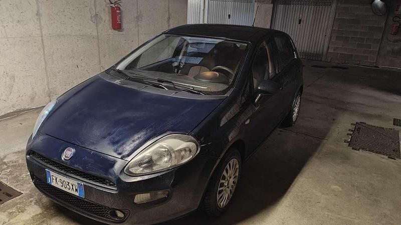 Usata 2018 Fiat Punto Street Tre volumi | 5900 € (Ottimo prezzo) - Immagine 1/4