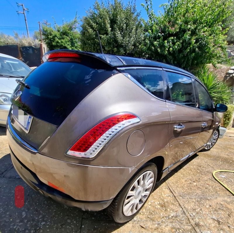 Usata 2011 Lancia Delta Due volumi | 5000 € (Cara) - Immagine 1/4