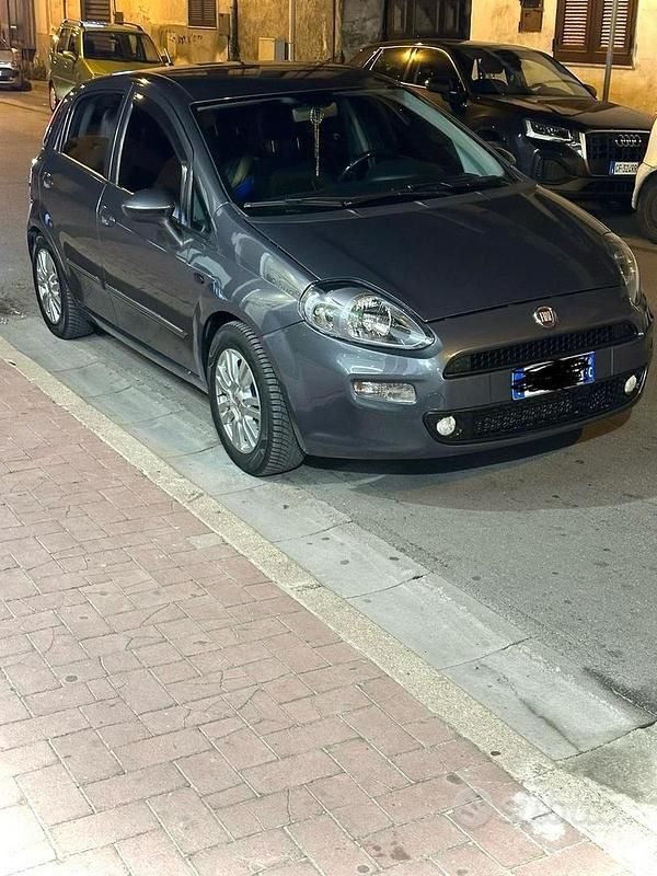Usata Fiat Punto 95 CV (69 kW) 2013 Grigio Utilitaria