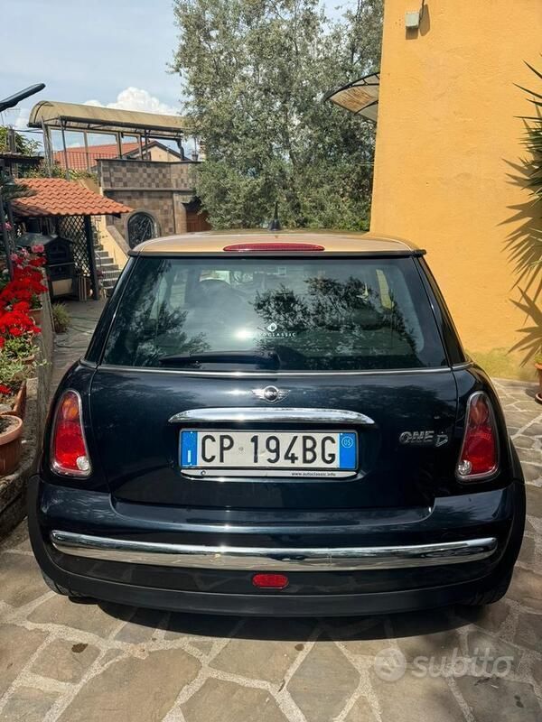 Usata Mini One D 88 CV (64 kW) 2005 Blu Utilitaria