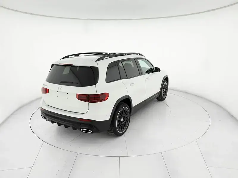 Nuova Mercedes GLB180 Advanced Plus 116 CV (85 kW) 2026 Bianco SUV