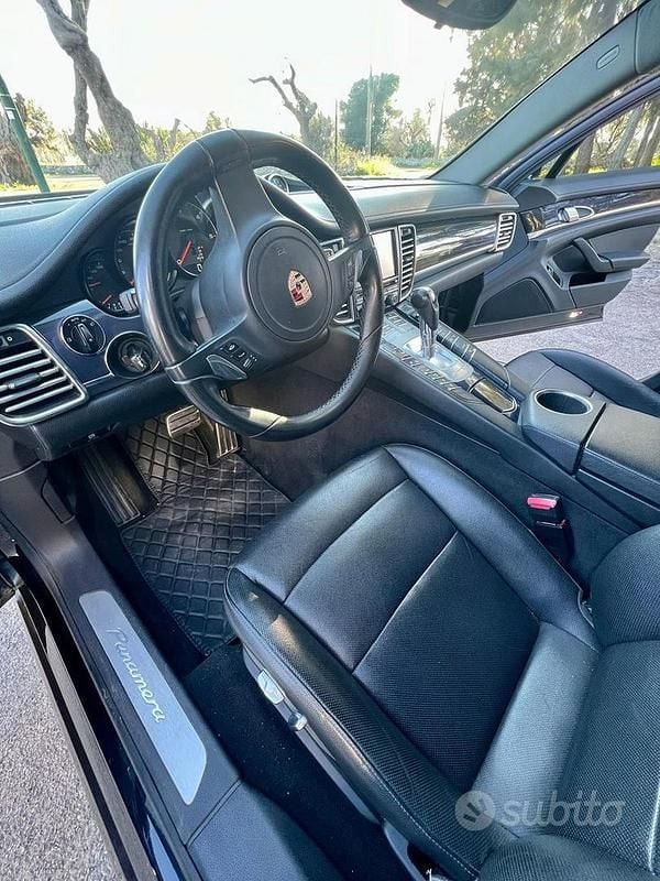 Usata Porsche Panamera 250 CV (183 kW) 2012 Nero Berlina