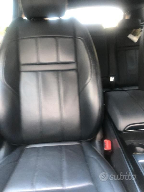 Usata Land Rover Range Rover evoque 160 CV (117 kW) 2020 Nero Berlina