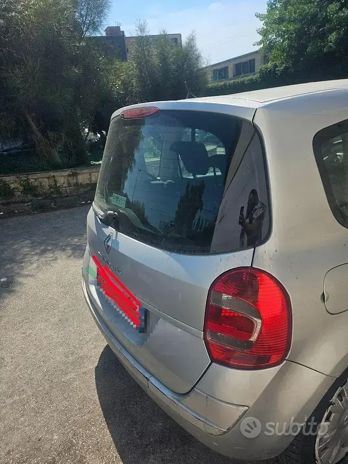 Usata Renault Modus 75 CV (55 kW) 2009 Grigio Monovolume