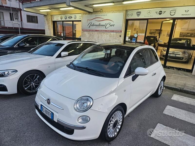 Bianco Usata 2013 Fiat 500 Lounge Tre volumi | 6700 € (Buon prezzo) - Immagine 1/4