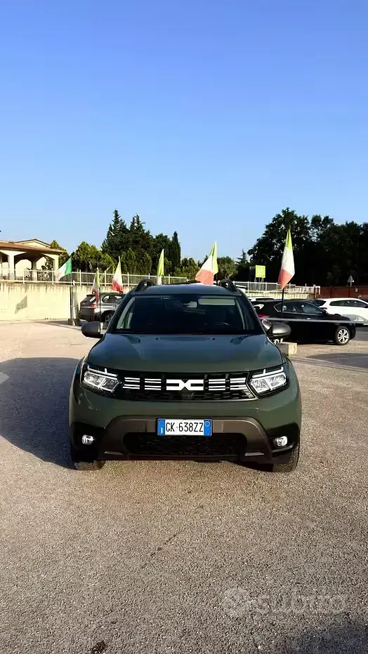 Usata Dacia Duster Journey 116 CV (85 kW) 2023 Verde SUV