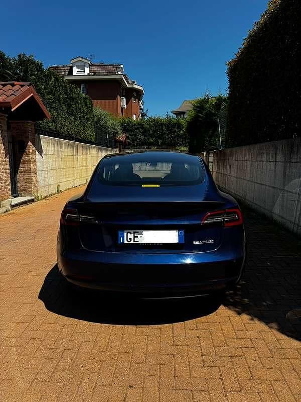 Usata Tesla Model 3 Performance 155 kW (211 CV) 2021 Blu/azzurro Berlina