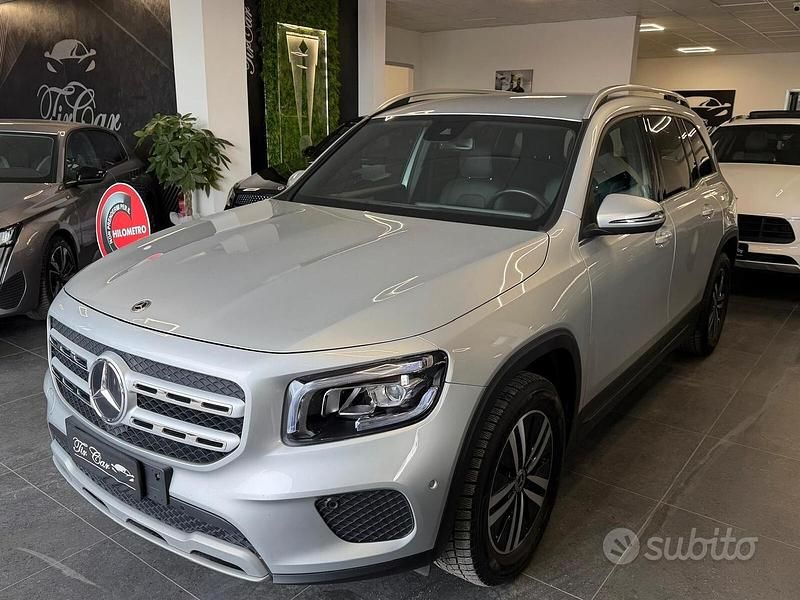 Usata Mercedes GLB180 116 CV (85 kW) 2021 Grigio SUV
