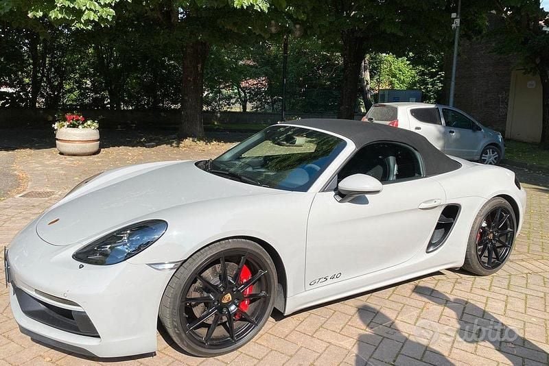 Usata Porsche 718 Boxster 400 CV (294 kW) 2022 Grigio Cabrio