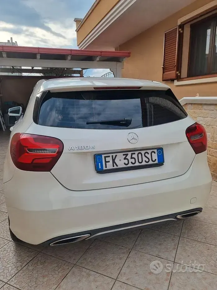 Usata Mercedes A180 109 CV (80 kW) 2017 Bianco Berlina