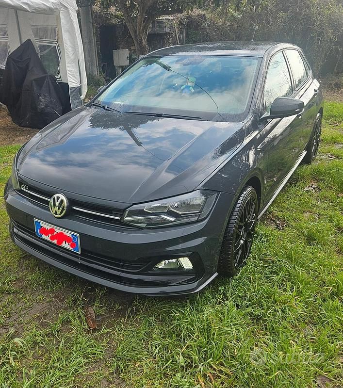 Usata VW Polo Highline 95 CV (69 kW) 2018 Grigio Utilitaria