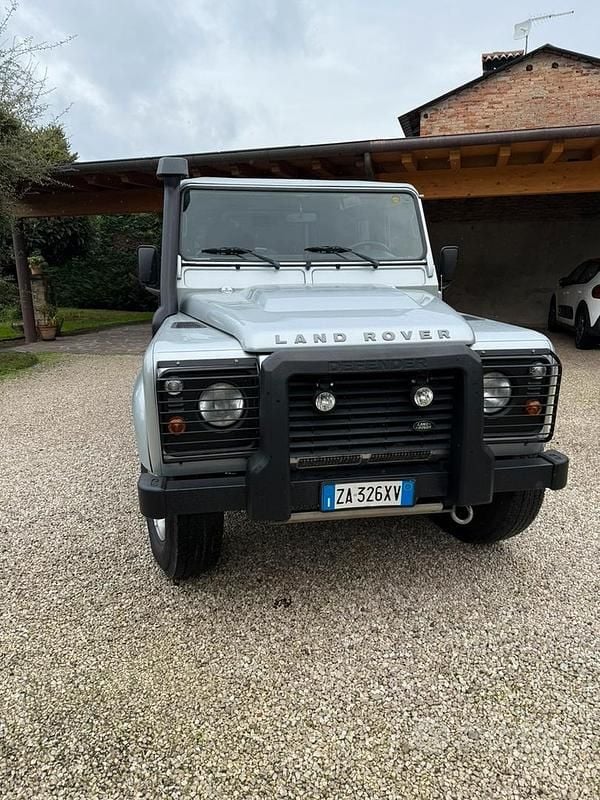 Gebraucht Land Rover Defender 122 PS (89 kW) 2008 Grau Kombi