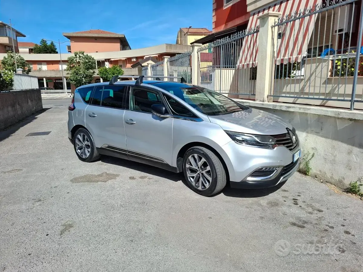 Usata Renault Espace 160 CV (117 kW) 2016 Grigio Monovolume