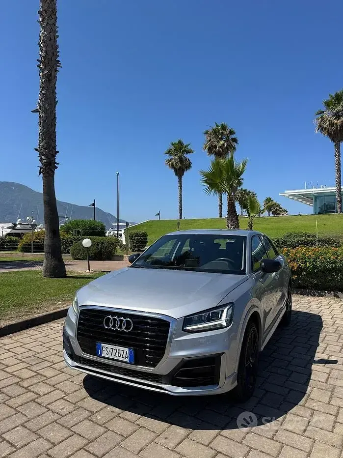 Usata Audi Q2 Sport 116 CV (85 kW) 2017 Grigio SUV