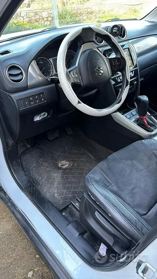 Usata Suzuki Vitara 120 CV (88 kW) 2018 Bianco SUV