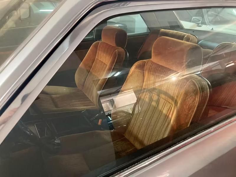 Usata Fiat 130 164 CV (120 kW) 1973 Grigio Coupé