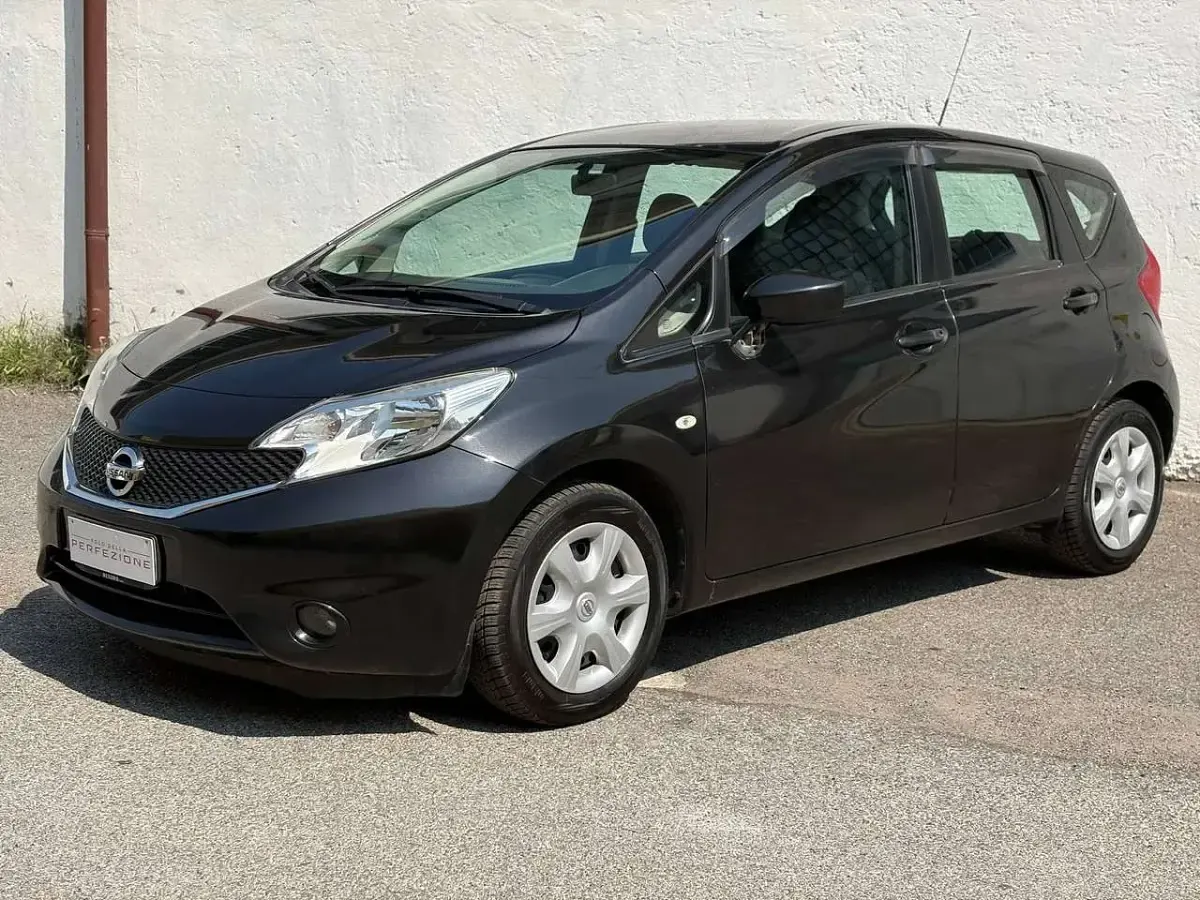 Usata Nissan Note 80 CV (58 kW) 2015 Nero Utilitaria