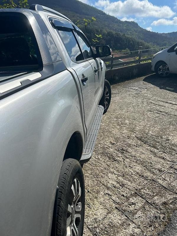 Usata Ford Ranger Wildtrack 160 CV (117 kW) 2019 Grigio Pick-up