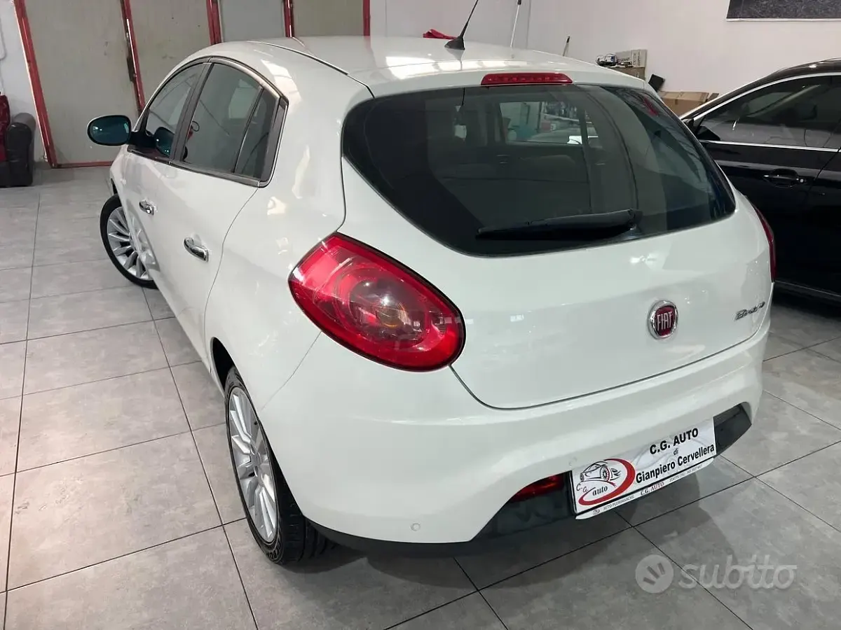 Usata Fiat Bravo Emotion 120 CV (88 kW) 2008 Bianco Utilitaria
