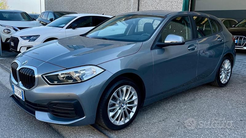 Usata BMW 116 Advantage 116 CV (85 kW) 2022 Grigio Utilitaria