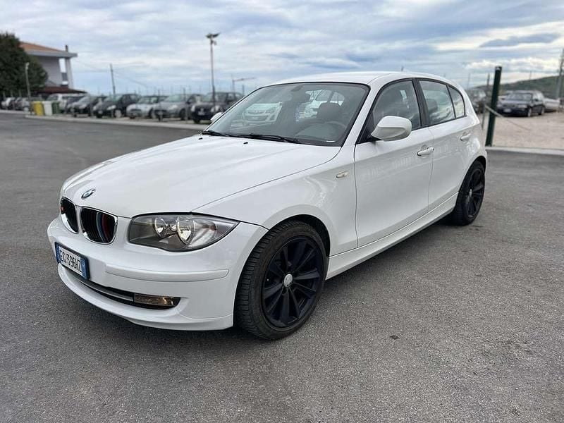 Usata BMW 118 143 CV (105 kW) 2011 Utilitaria