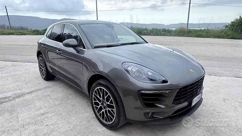 Usata Porsche Macan 258 CV (189 kW) 2015 Grigio SUV
